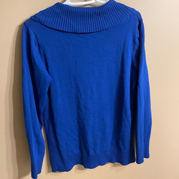 Le chateau royal blue stretchy knit scoop turtle neck XL sweater. - Picture 4 of 6